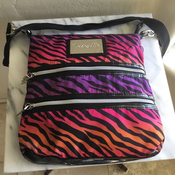 Betseyville Crossbody Bag - Picture 3 of 7